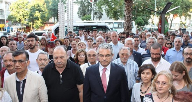 Karşıyaka’dan teröre lanet yağdı