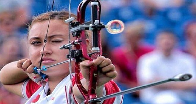 Karşıyakalı Demir, Okçulukta 2 Türkiye Rekoru kırdı...