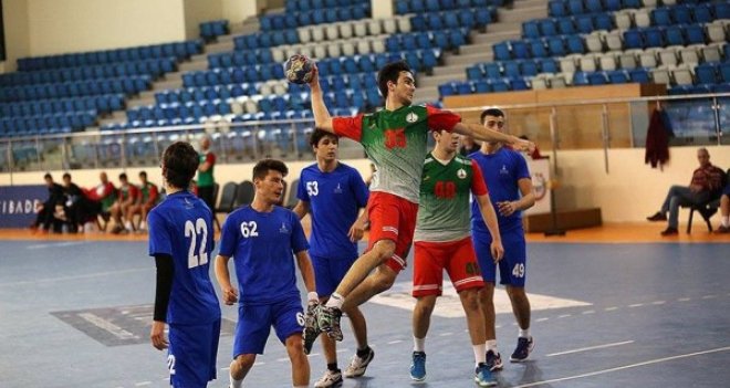 Karşıyakalı hentbolcular şampiyonluk yolunda