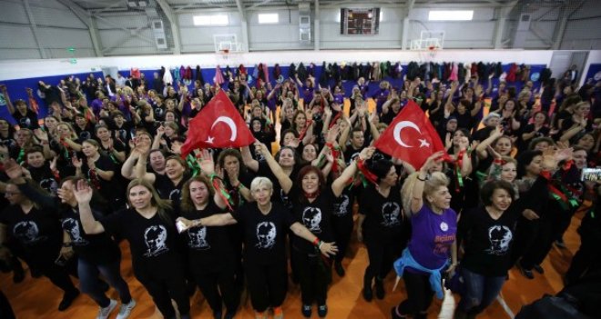 Karşıyakalı kadınlardan ''eşitlik ve adalet'' çağrısı