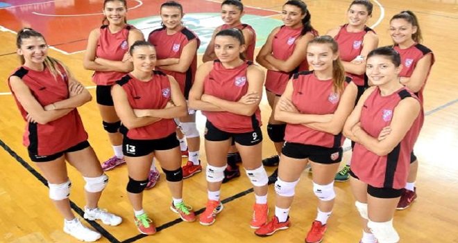 Karşıyakalı kızlar, Balıkesir'e hazırlanıyor...