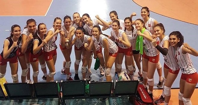 Karşıyakalı kızlar son 16'da...