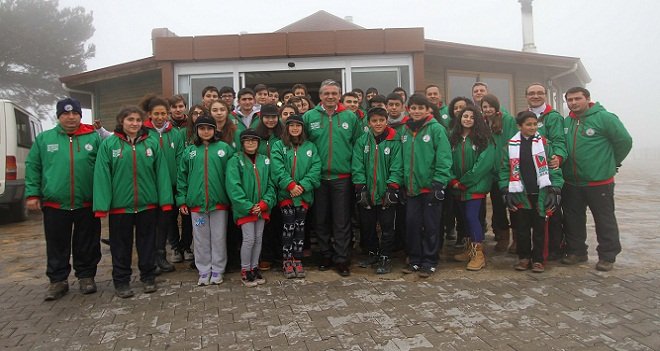 Karşıyakalı öğrencilerin Yamanlar’ın zirvesinde kamp keyfi