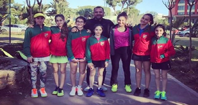 Karşıyakalı tenisçiler Antalya'da esiyor...