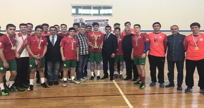 Karşıyakalı hentbolcu yıldız gençler şampiyon...