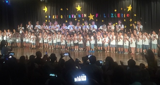 Karşıyaka'nın Filizleri Ana Okulu'ndan muhteşem gösteri
