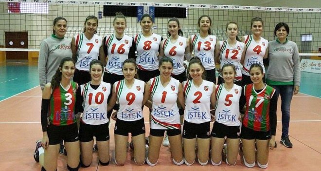 Karşıyaka'nın gençleri filede liderliğini sürdürdü