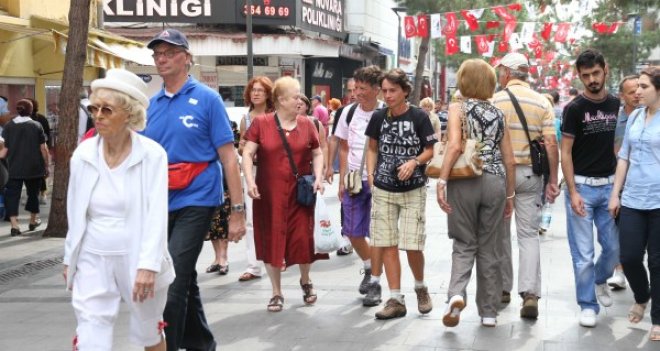 Karşıyaka'nın turizmi üniversitelilere emanet