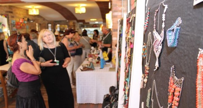 Karşıyaka’nın yaşayan grubundan, yaşayan sergi