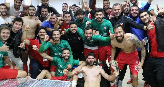 Karşıyaka'nın yüzü uzatma dakikalarında gülüyor...