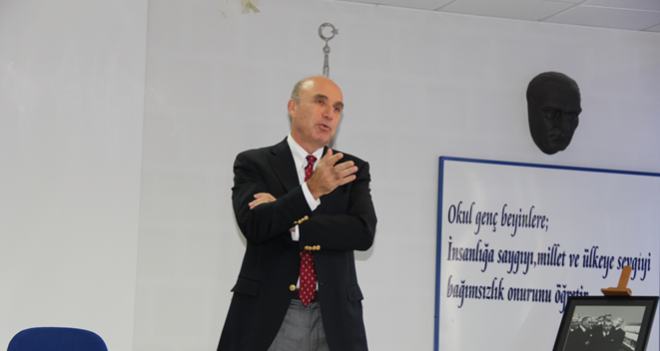 ''Kendinize güvenin, sürekli yeni şeyler öğrenin''