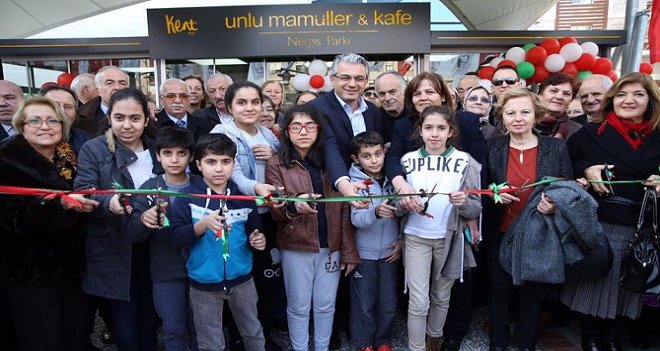 Kent A.Ş. Unlu Mamuller Kafe Nergiz Parkı'nda açıldı