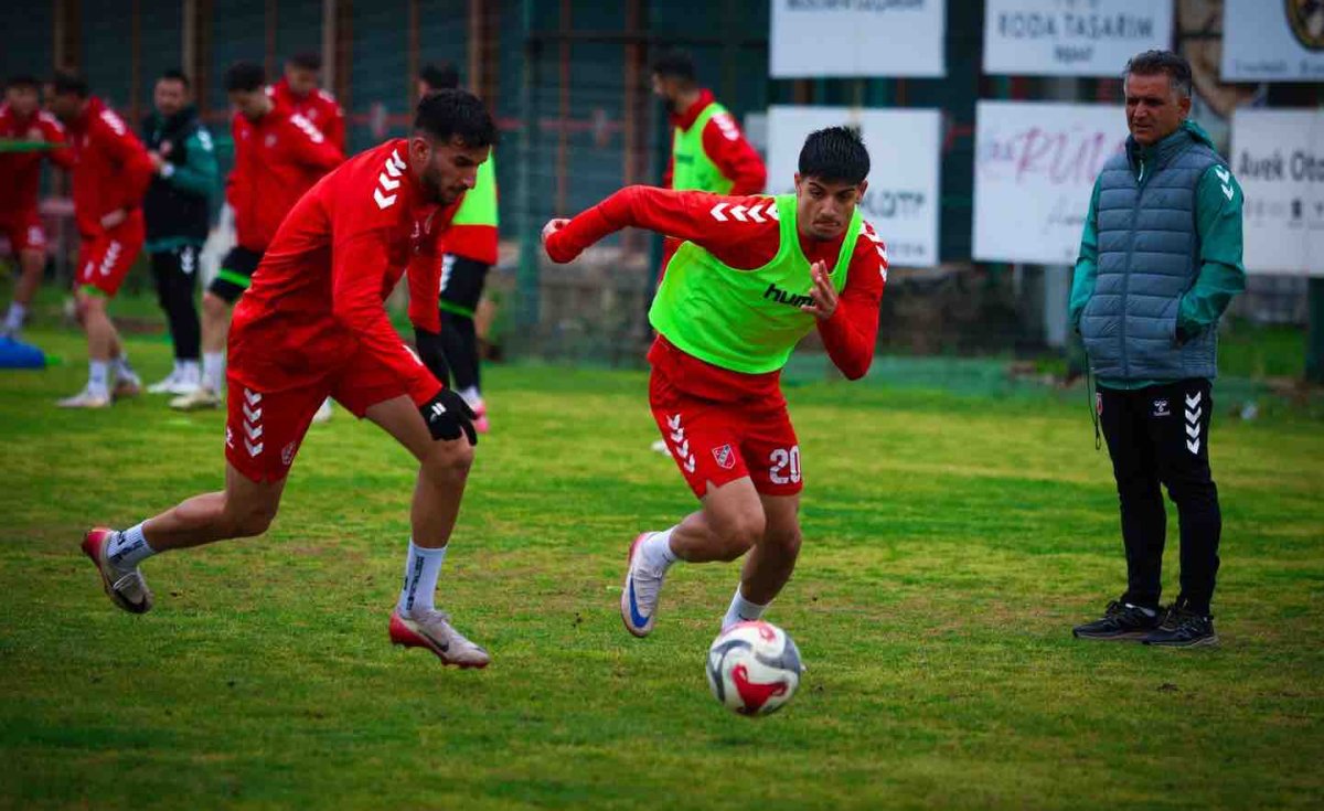 Karşıyaka, Bornova 1877 karşısında