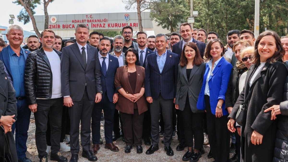 Özgür Özel'den, Soyer ve Aslanoğlu'na ziyaret