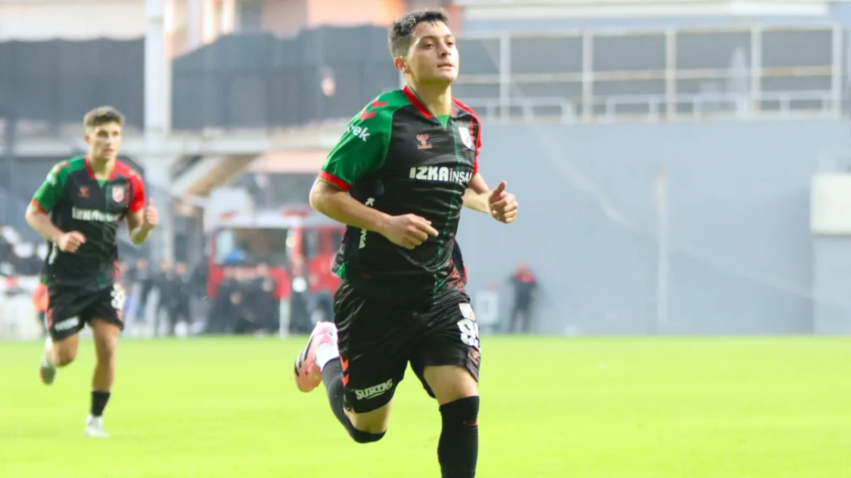 Karşıyaka'da Berat'a Fransa'dan talip