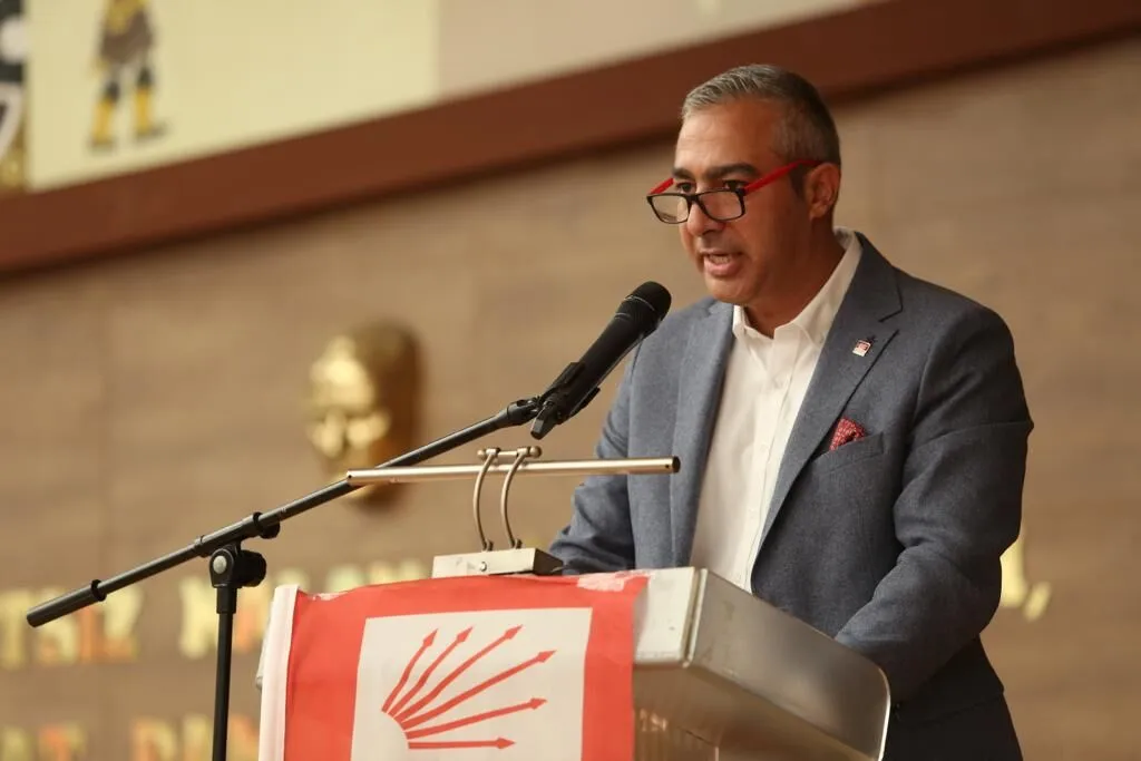 Güçlü: Meslek Fabrikası İzmirlilerindir, el koyamazsınız