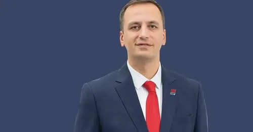 Bornova Belediye Başkanı Ömer Eşki serbest bırakıldı. 