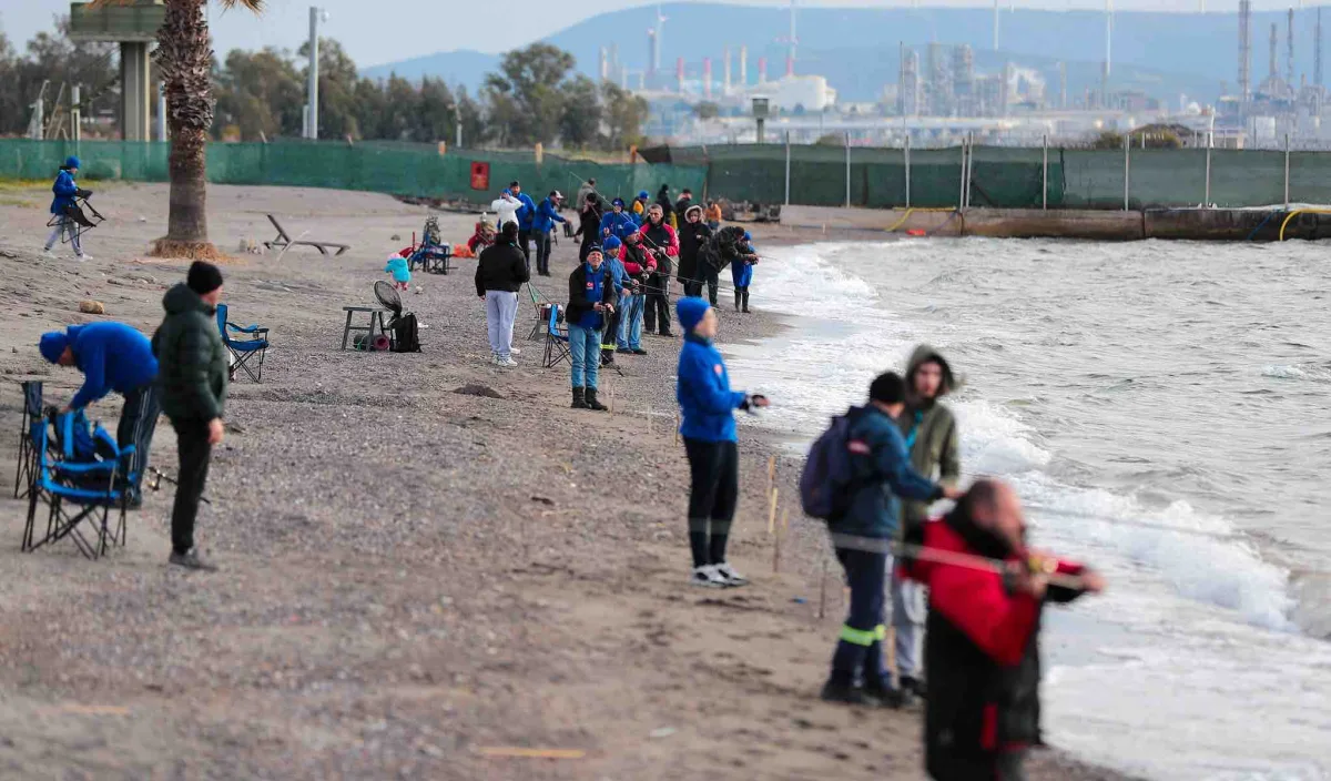 Aliağa’da At-Çek Balık Avı Festivali coşkusu yaşandı