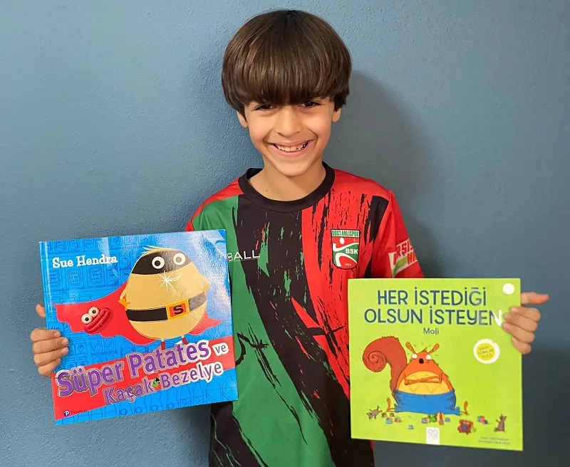 Küçük Doruk’tan harçlıklarıyla kitap bağışı