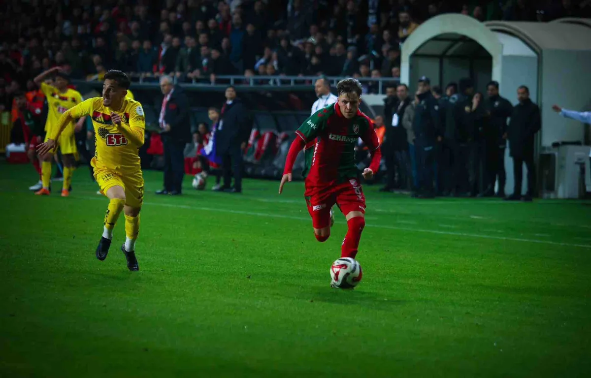 Kaf Kaf, Tire 2021 FK'ye konuk oluyor