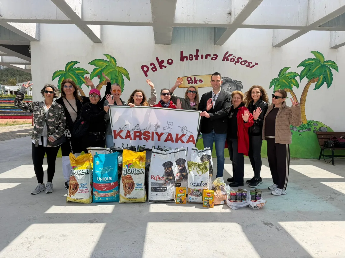 Karşıyaka  Sanat Derneği’nden PAKO’ya mama desteği…