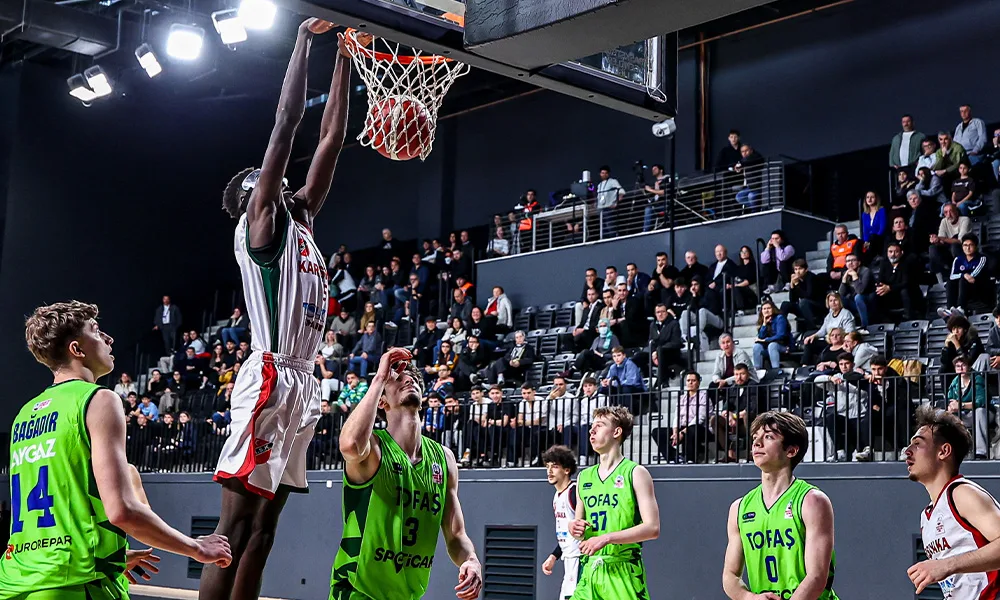 Karşıyaka'nın gençleri Dörtlü-Final'de