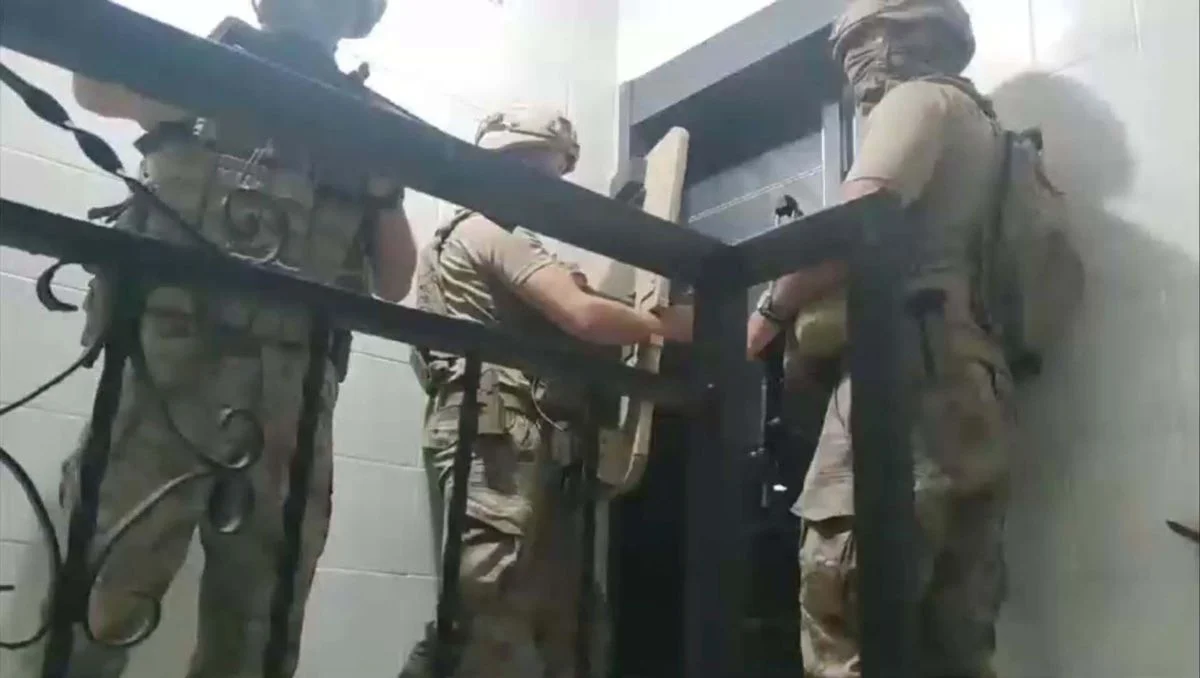 Okul saldırılarına ilişkin paylaşımlarla ilgili İzmir'de 30 gözaltı