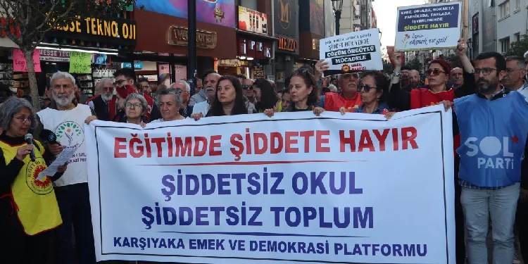 Karşıyaka Emek ve Demokrasi Platformu'ndan okul saldırıları protestosu
