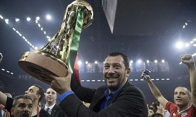 Kaf Kaf Ufuk Sarıca'ya rakip...