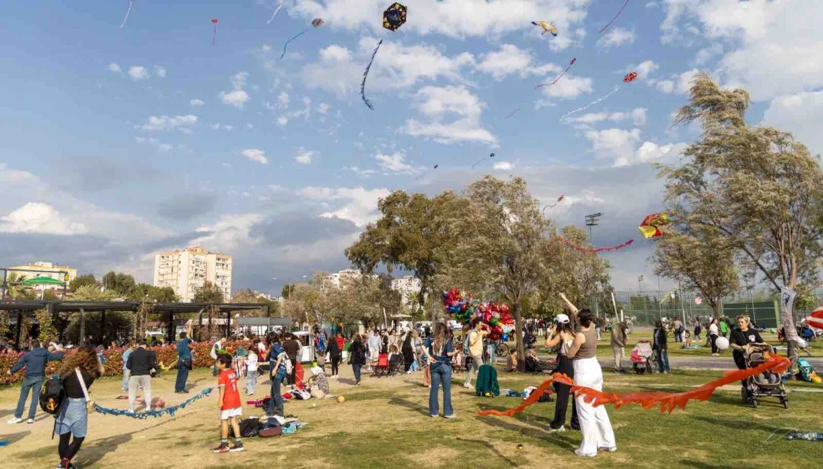 Karşıyaka'da 23 Nisan coşkusu