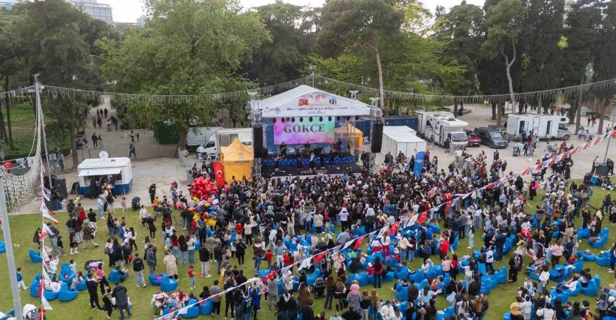 23 Nisan coşkusu İzmir'i sardı