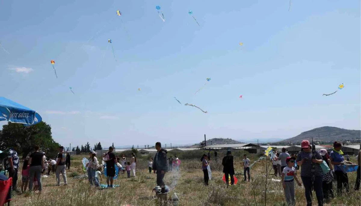 Foça’da bahar uçurtmalarla karşılanacak