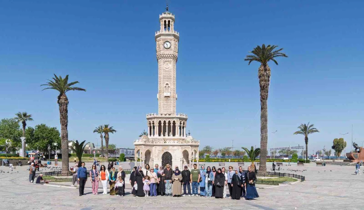 İzmir Büyükşehir’den emeklilere özel gezi programı