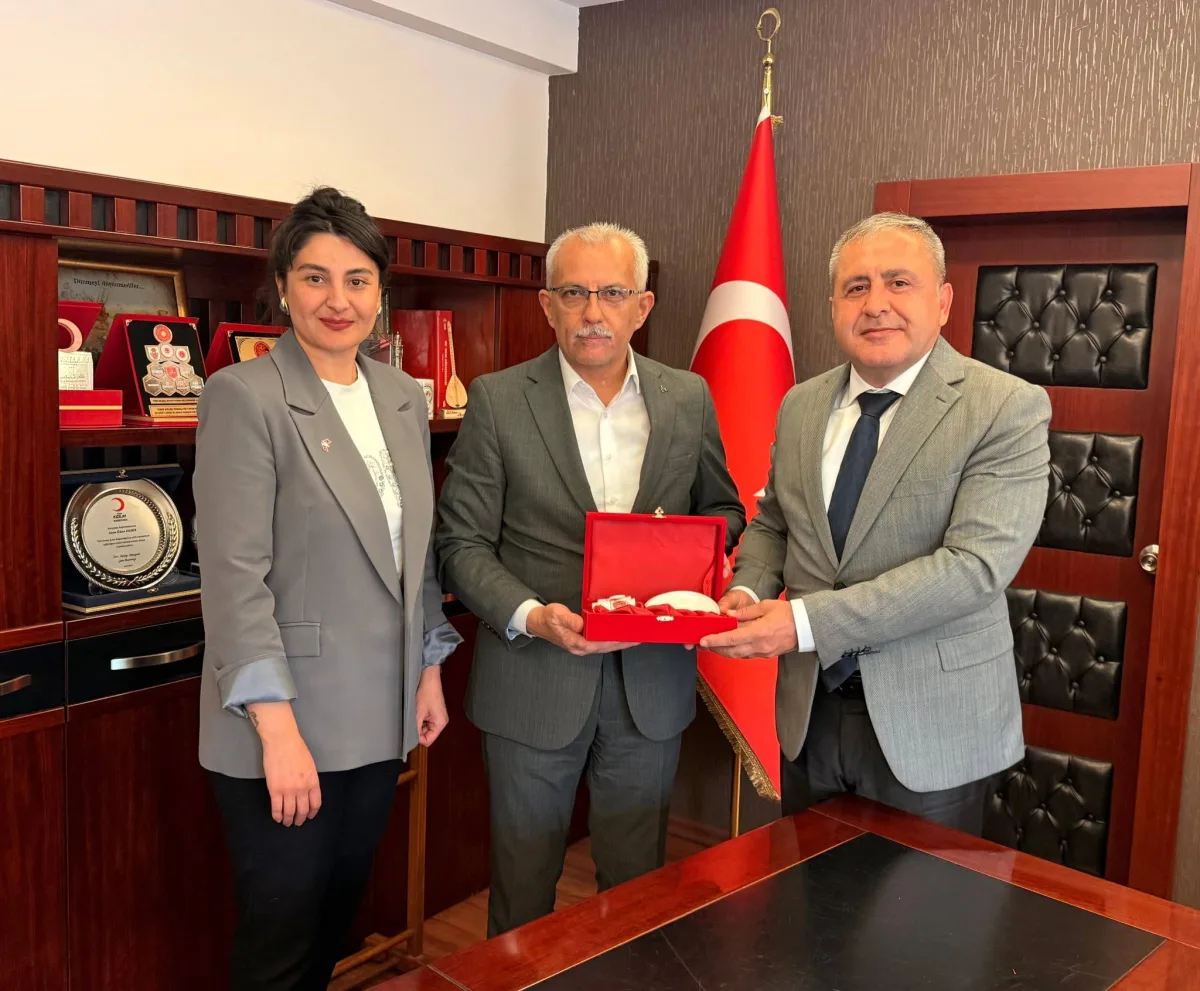 MHP İlçe Başkanı Yılmaz, Kaymakam Demir'i ziyaret etti