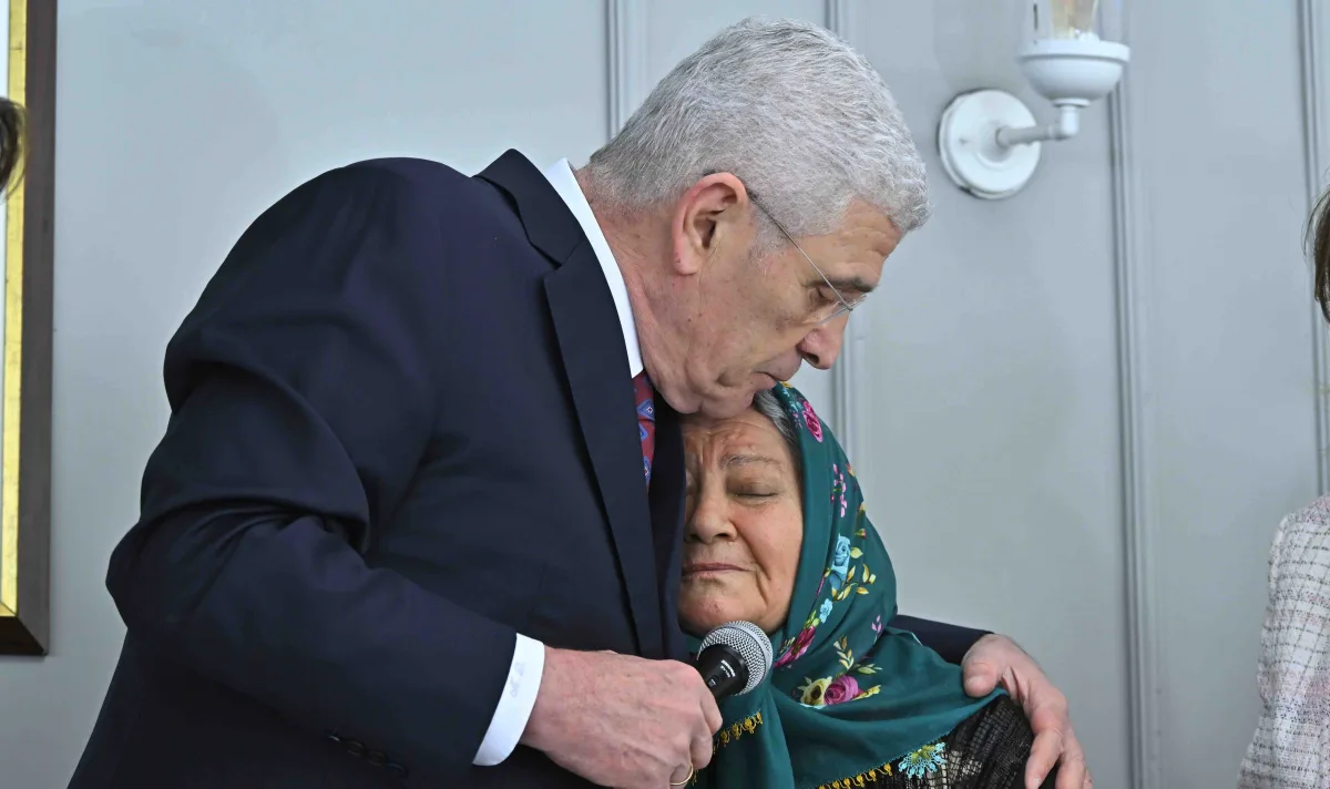 Dervişoğlu Karşıyaka'da şehit anneleriyle bir araya geldi