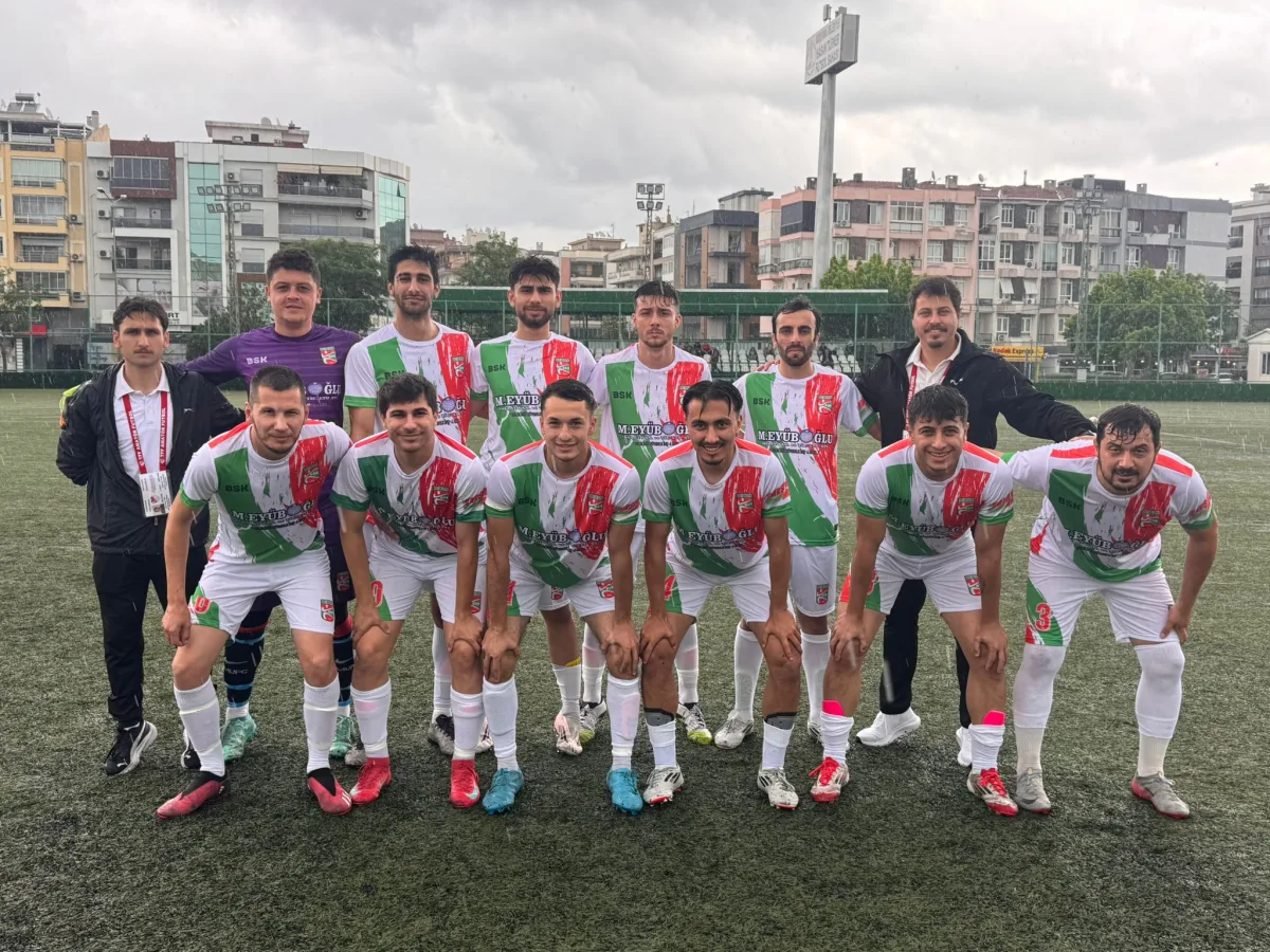 Demirköprü’yü 4-1 yenen Bostanlıspor liderlik koltuğuna oturdu