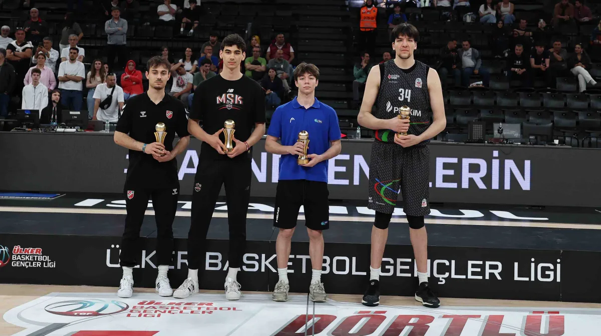 Karşıyakalı Yalın Yıldız sayı kralı ve MVP