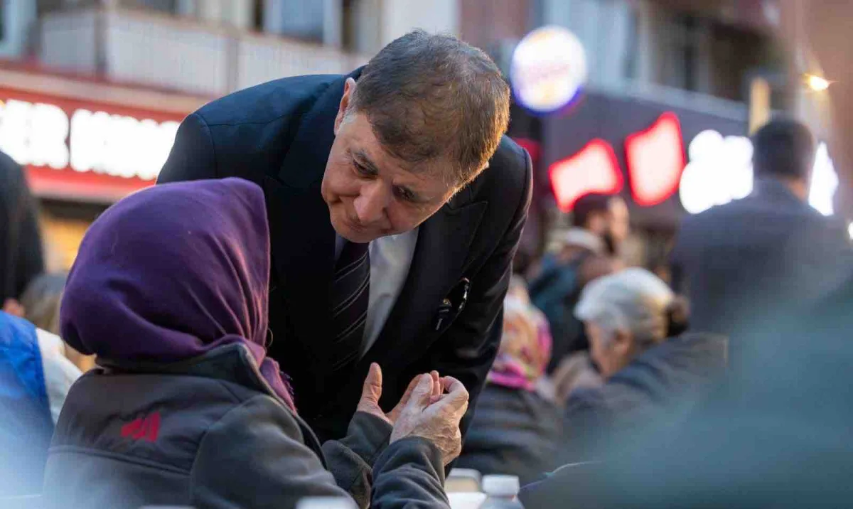İzmir Büyükşehir dar gelirlileri yalnız bırakmadı
