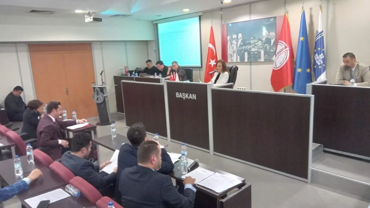 CHP'li Evsen'den toplanamayan meclis açıklaması: Spekülasyon yapılıyor