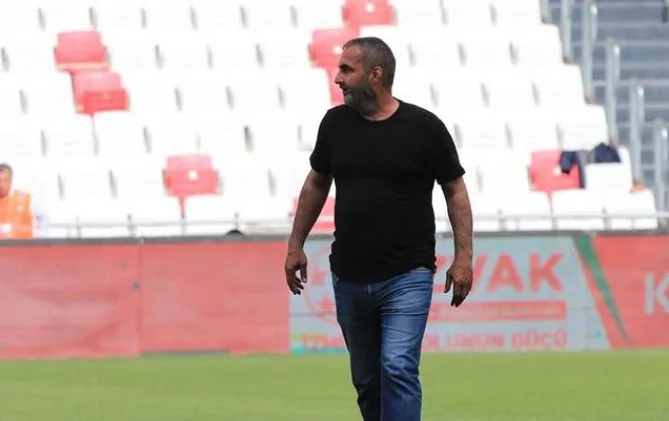 Ütüklerli:  Gemiyi kıyıya yanaştırdıktan sonra bırakmayı bilmen gerekir