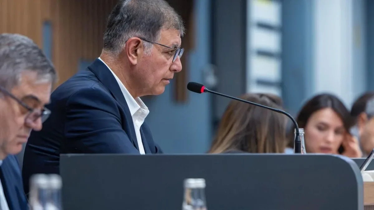 Tugay'dan Mavişehir'deki satış için: İzmir’e kimsenin kazık atmasını istemiyorum