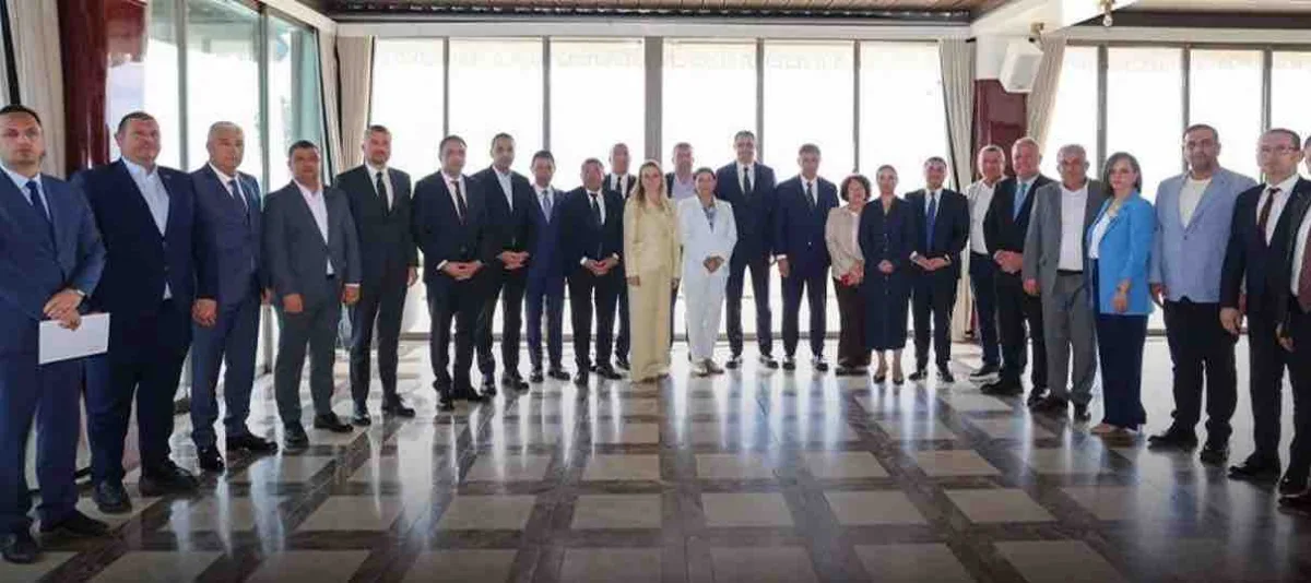 CHP İzmir ilçe başkanlarından ve belediye başkanlarından ortak açıklama