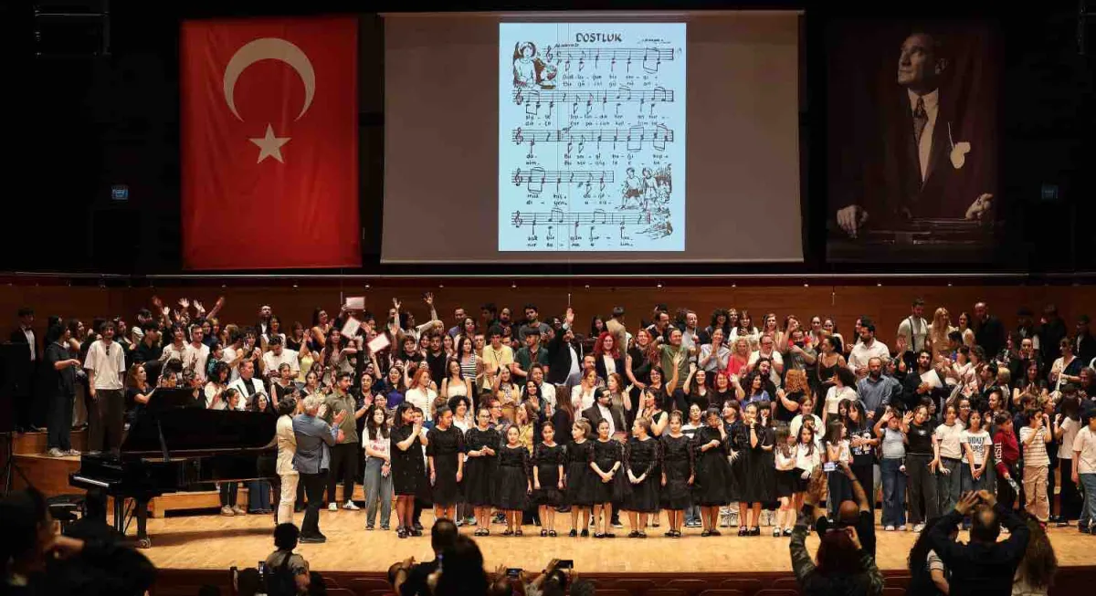 İzmir Uluslararası Çoksesli Korolar Festivali sona erdi