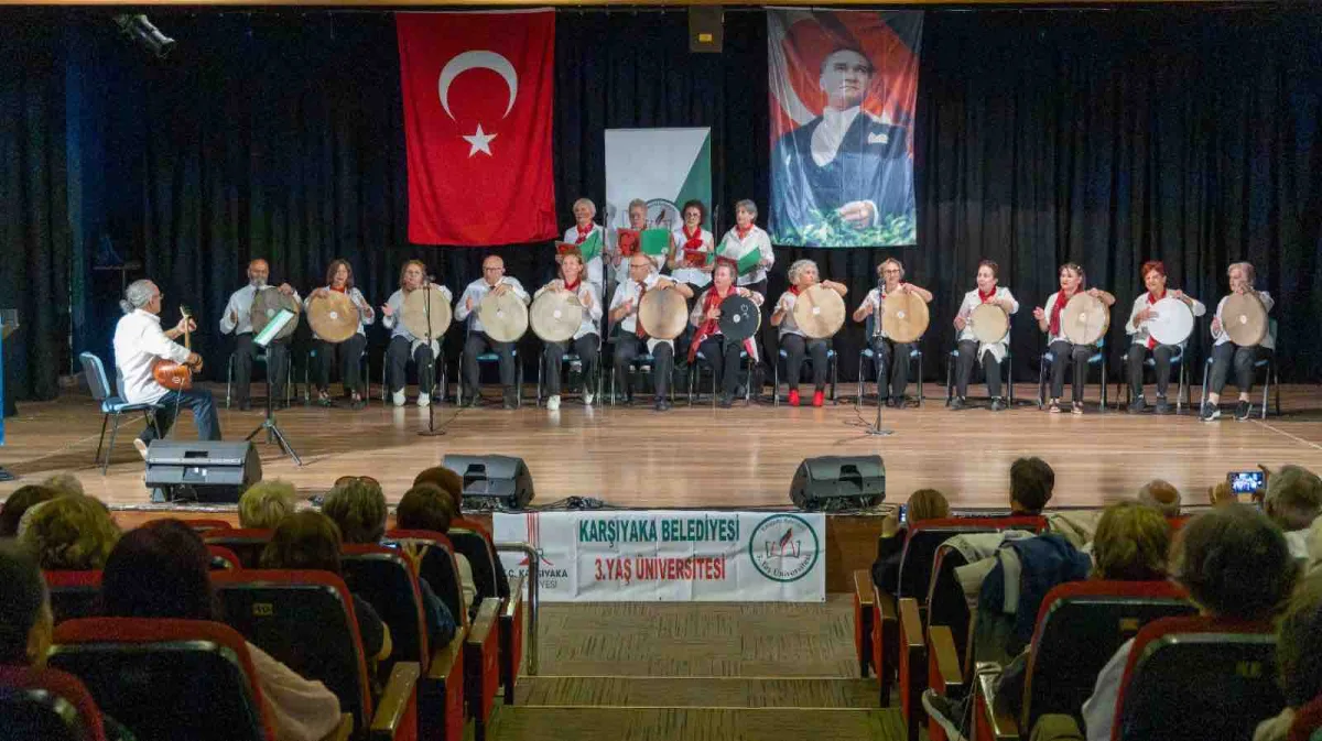 Karşıyaka’nın 3. Yaş Üniversitesi’nde dönem sonu heyecanı