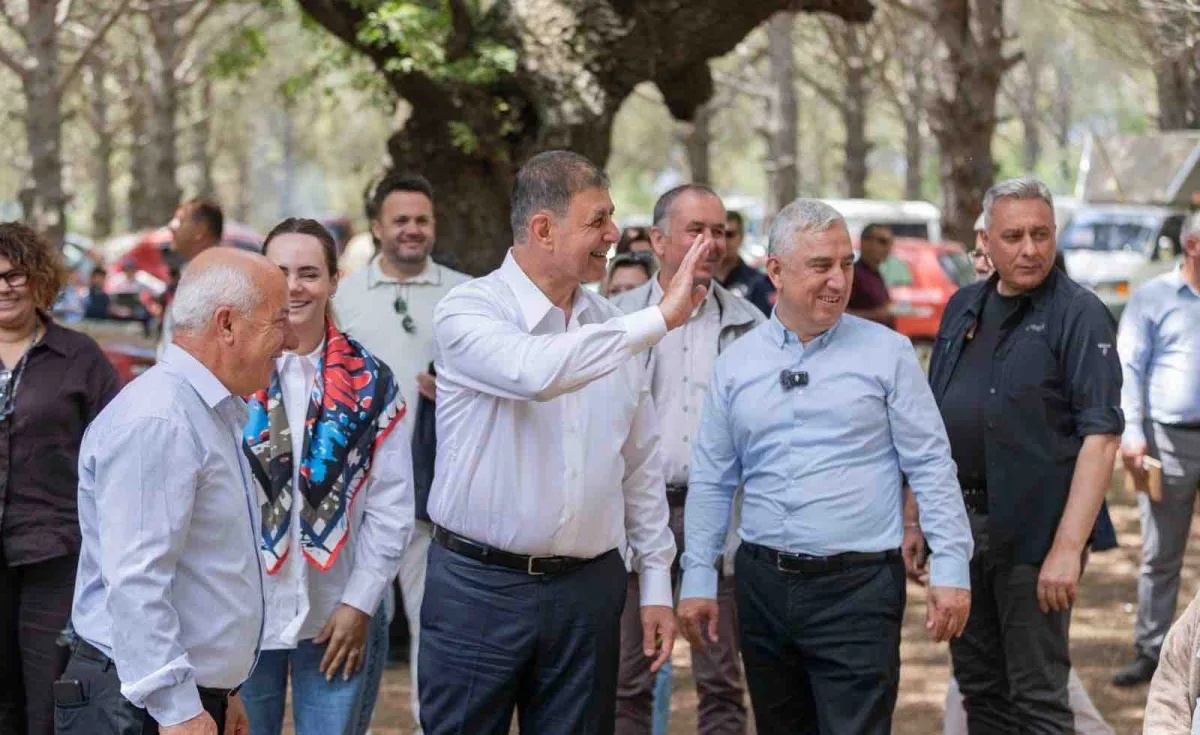Başkan Tugay Bergama'dan duyurdu: Yol çalışmaları başlıyor