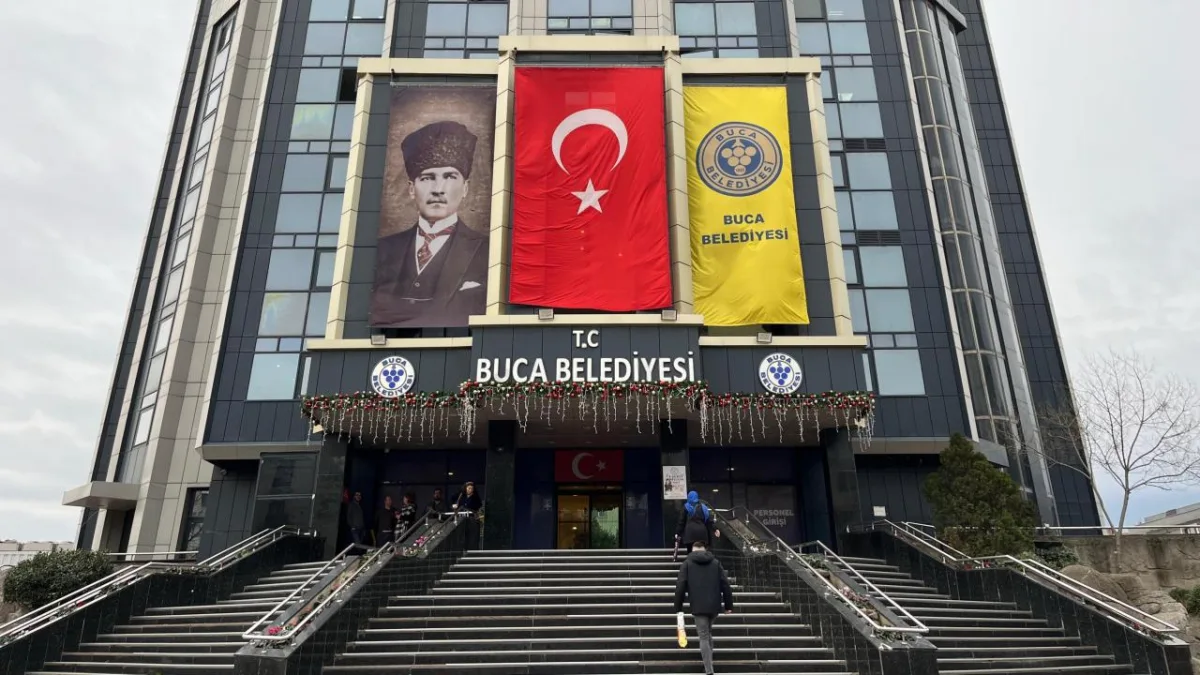 Buca Belediyesi'ne operasyon: Başkan Duman gözaltına alındı