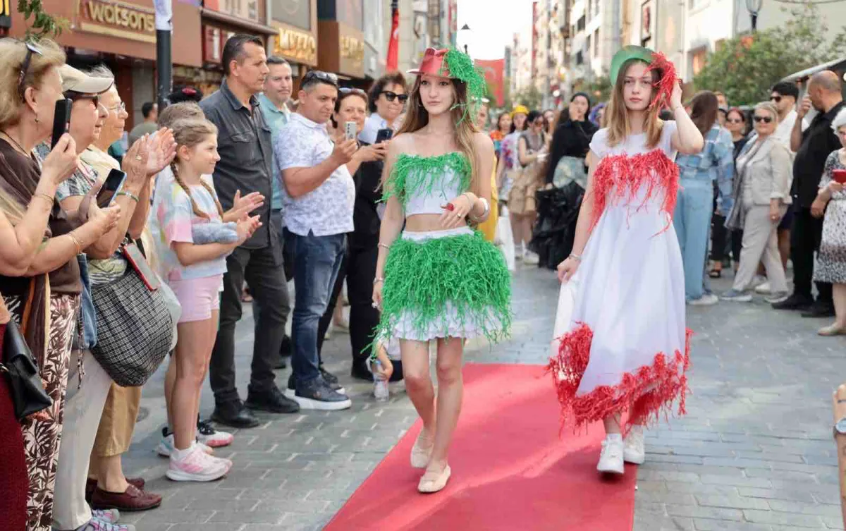 Karşıyaka'da atıklar tasarıma dönüştü
