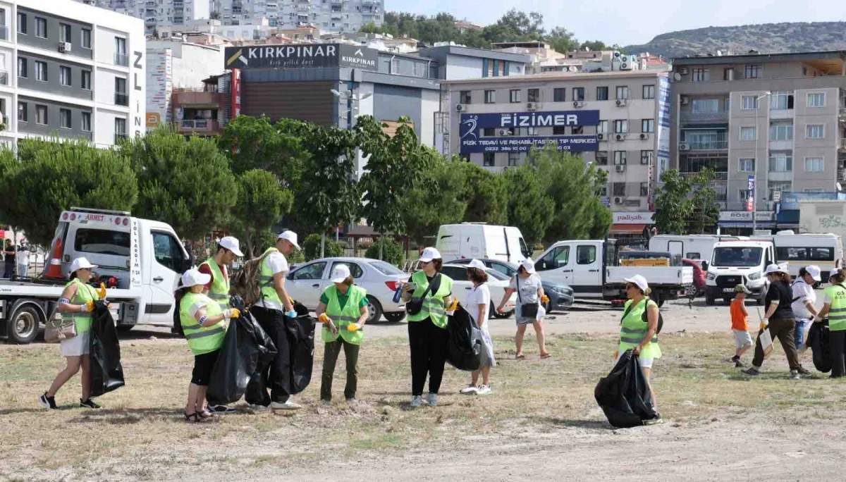 Çiğlililer çevre için el ele verdi