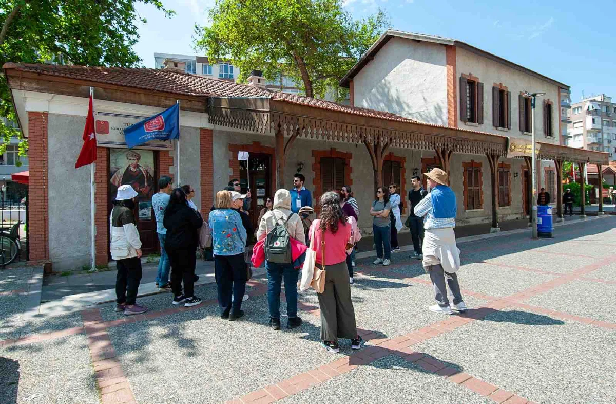 Karşıyaka'da Kültür Rotası turlarına büyük ilgi