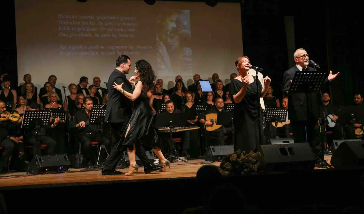 Karşıyaka yaza şarkılarla merhaba dedi